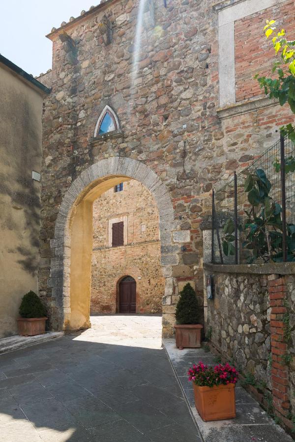 Noi2+2 Vacanze - App. Andrea Contignano Exteriör bild